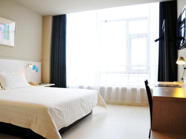 锦江之星吴江中山北路步行街酒店 苏州 外观 照片